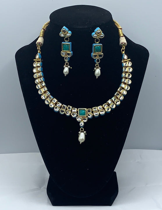 Reversible traditional ethnic feroza kundan set with earrings